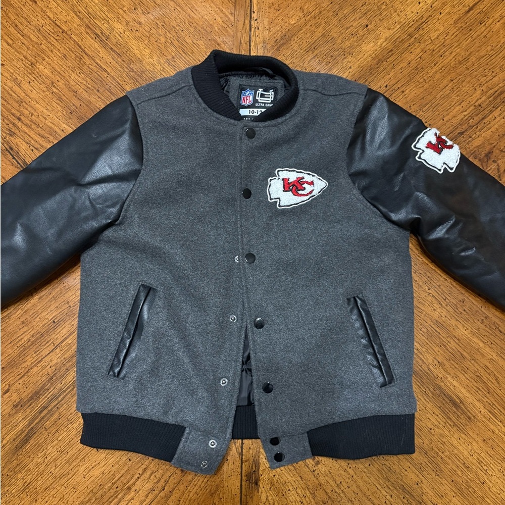 NFL Gray and Black Quilted Jacket